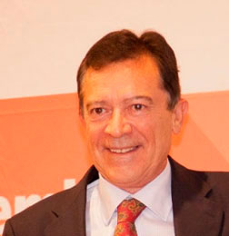 Enrique Macián